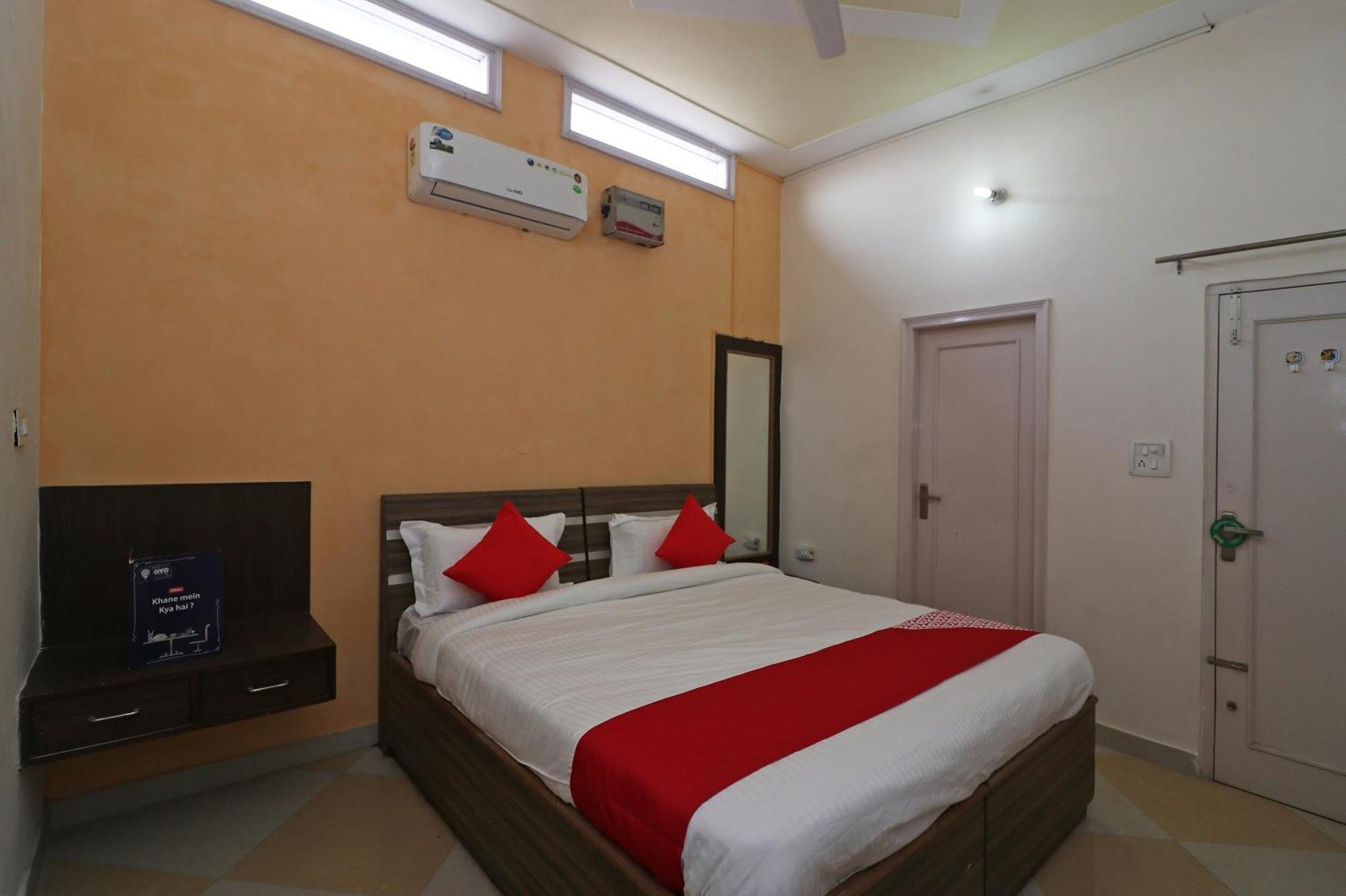Oyo Flagship Mann Bed And Breakfast Rājpura Eksteriør billede
